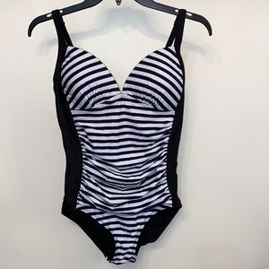 Jacklyn Smith Collection bathing suit